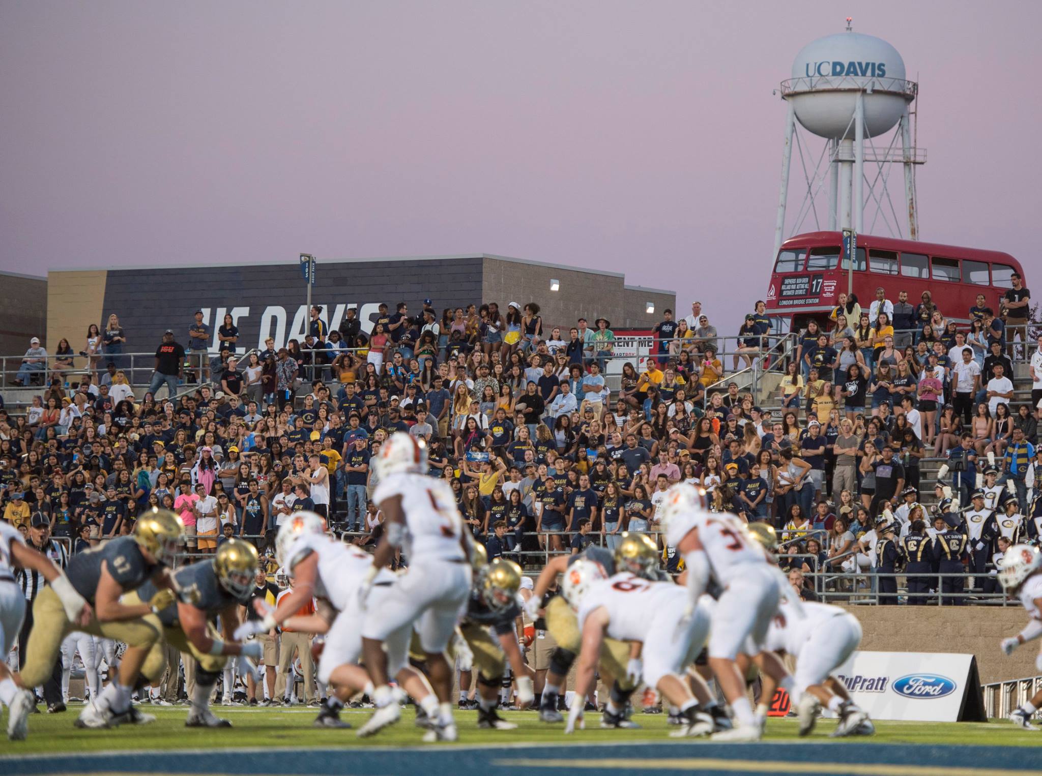 UC Davis football match