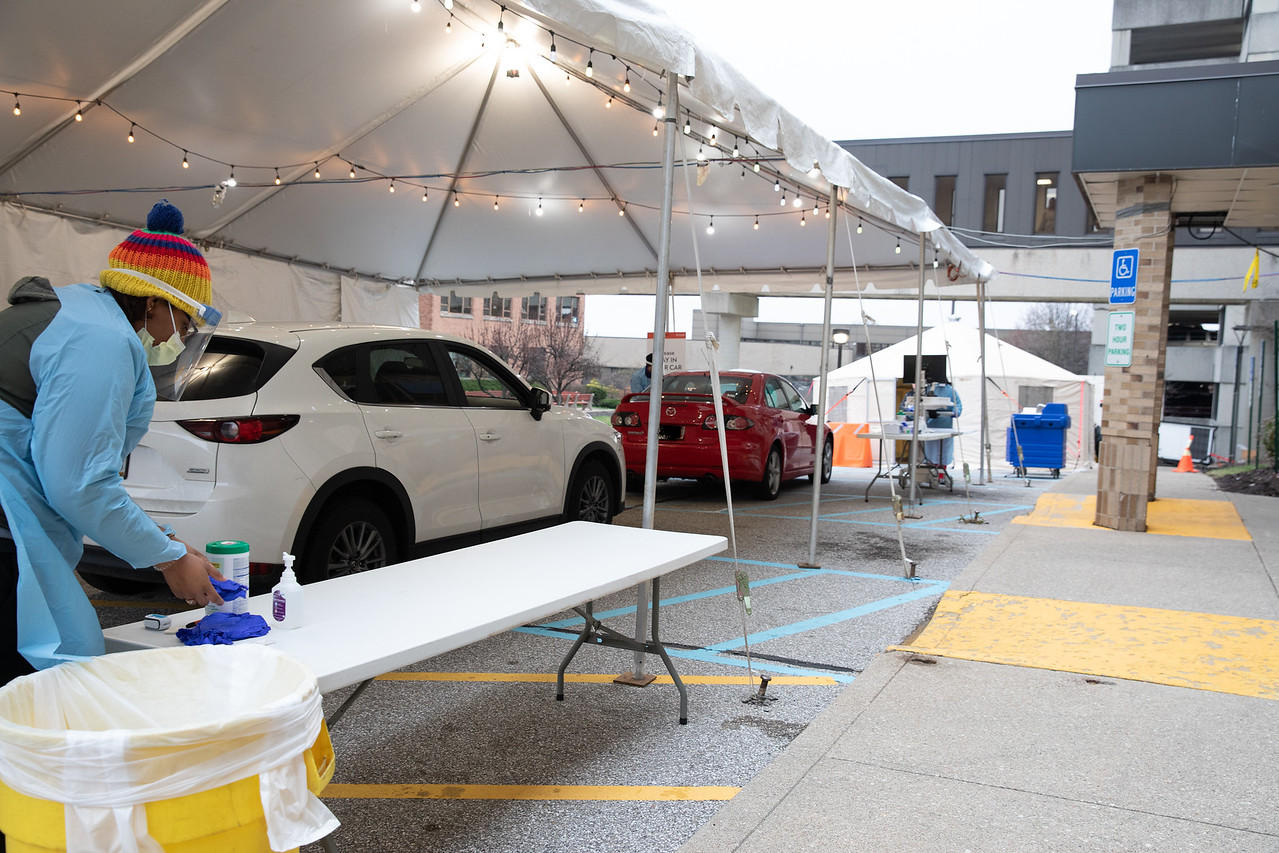 Drive-through testing clinic