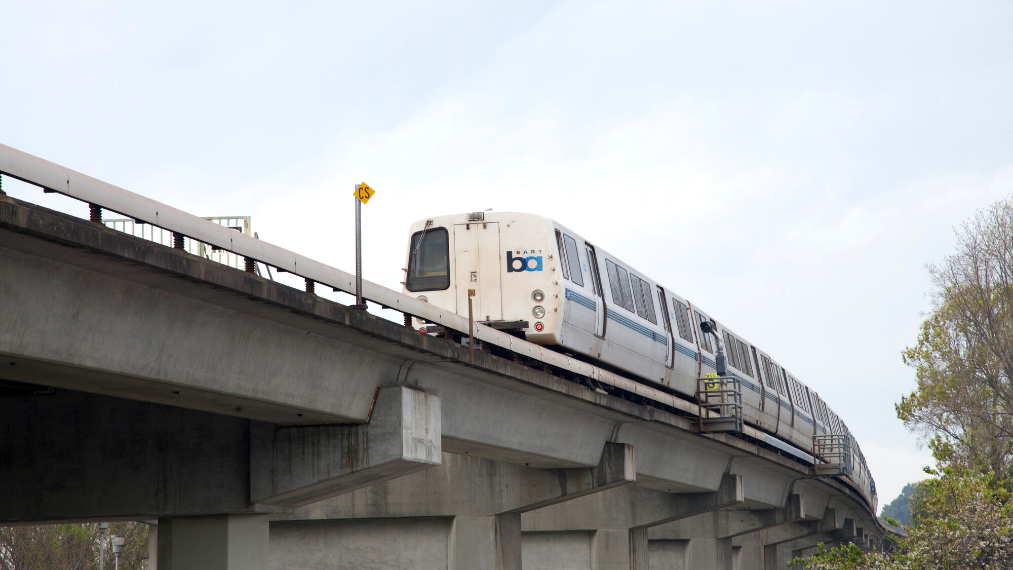 Bay area train
