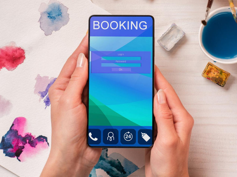 App di prenotazioni su telefono